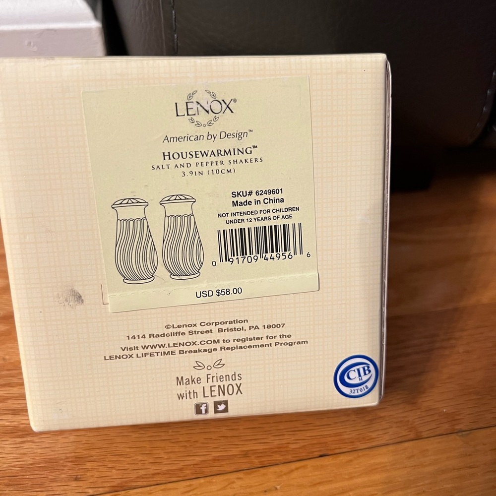 - Lenox salt and pepper shaker set